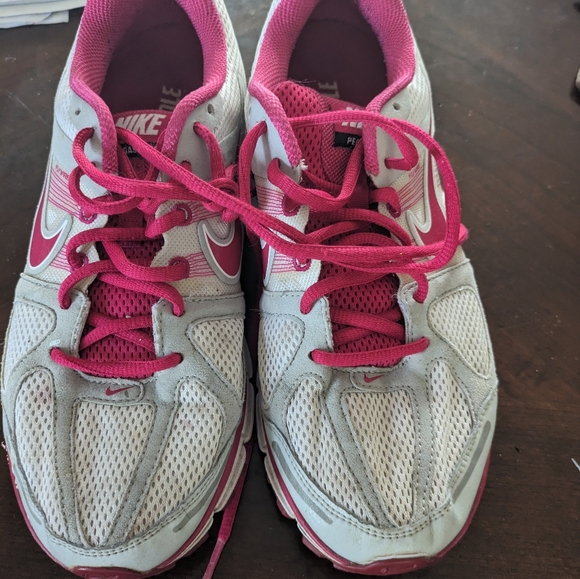 Nike Shoes - Nike Pegasus